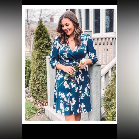 Eliza J Dresses & Skirts - Eliza J Dress size 12